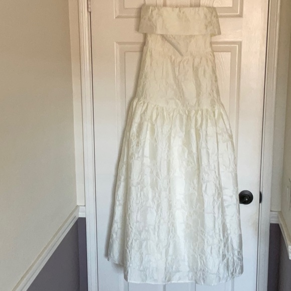 Masion Amory Swan Lake Maxi Dress-Cream Custard-XS-NWT - Picture 8 of 11